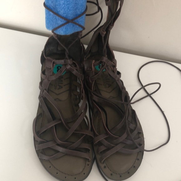 MIA LENORA GLADIATOR LEATHER SANDALS BROWN NEW - Picture 2 of 5